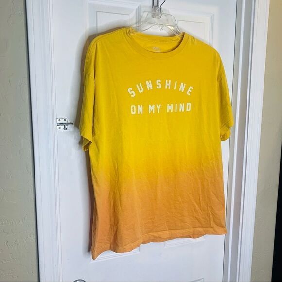 PINK Victoria's Secret Yellow Ombré Graphic Tee Shirt Sunshine On My Mind - Picture 4 of 9